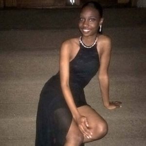 Meet your Posher, Cecily